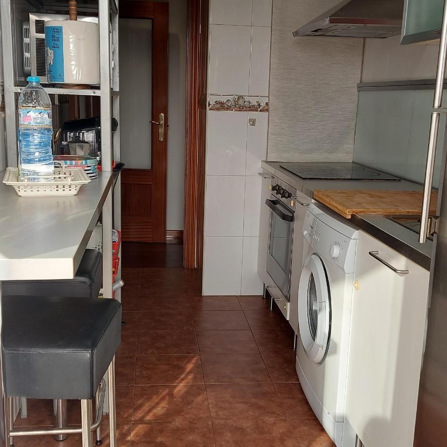 Soleado Piso Con Garaje Y Piscina A 8' Centro Leilighet Castro Urdiales Eksteriør bilde