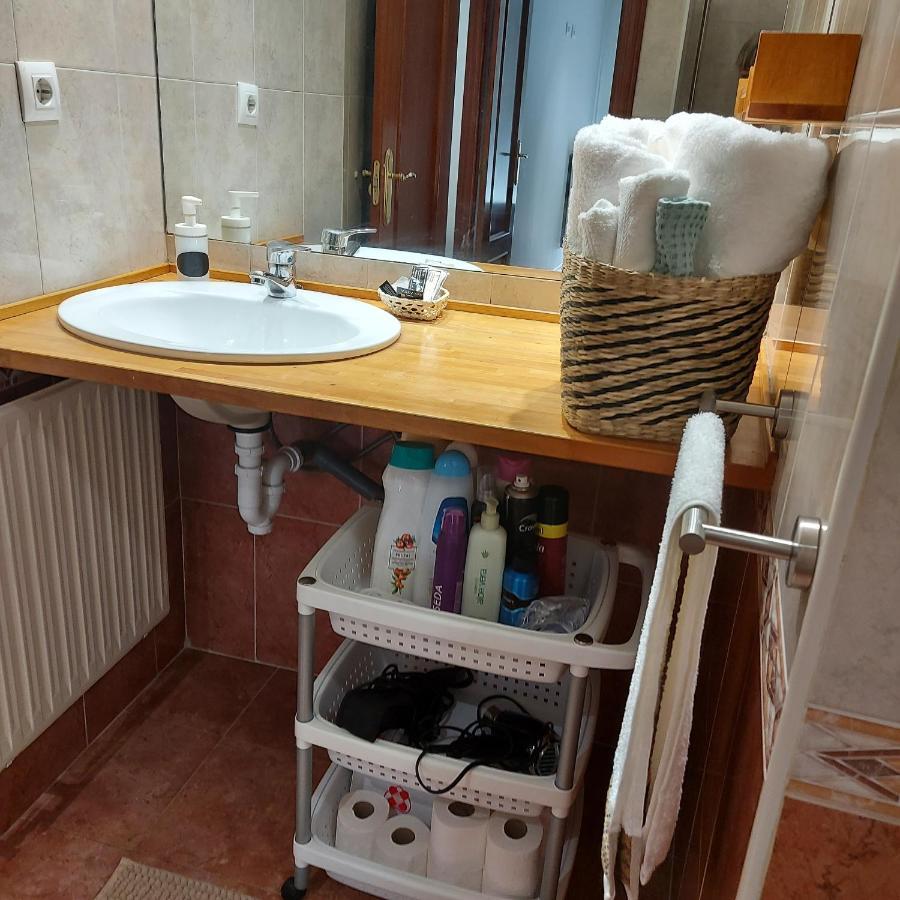Soleado Piso Con Garaje Y Piscina A 8' Centro Leilighet Castro Urdiales Eksteriør bilde